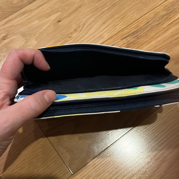 Thirty One Perfect Cents Wallet - Picture 4 of 4